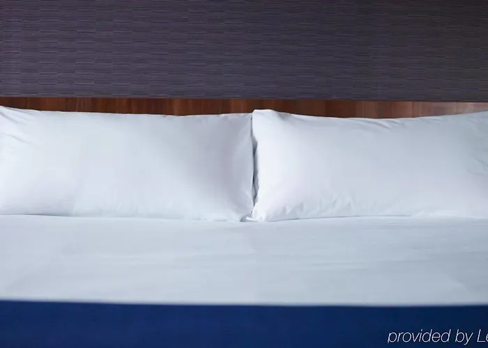 Express Centre By Ihg 3* Manchester