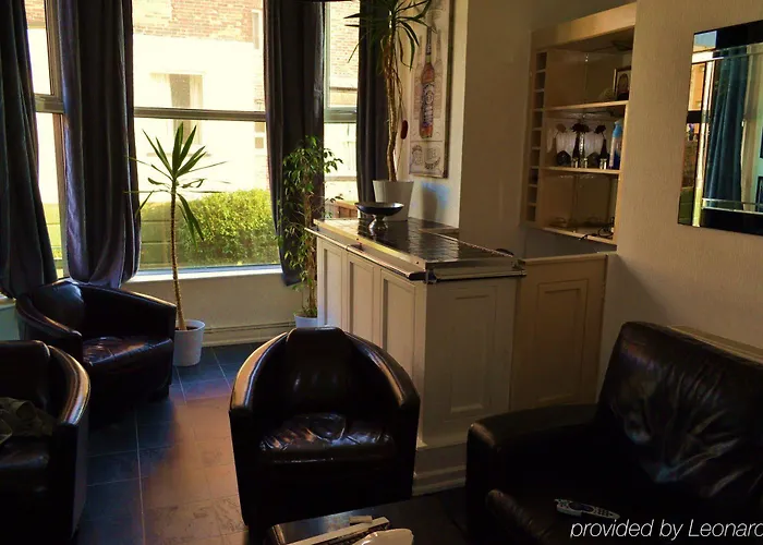 Hendham House - Near Etihad Stadium, Coop Live Arena, Ao Arena, Piccadilly Train Station & Centre Гостевой дом Манчестер