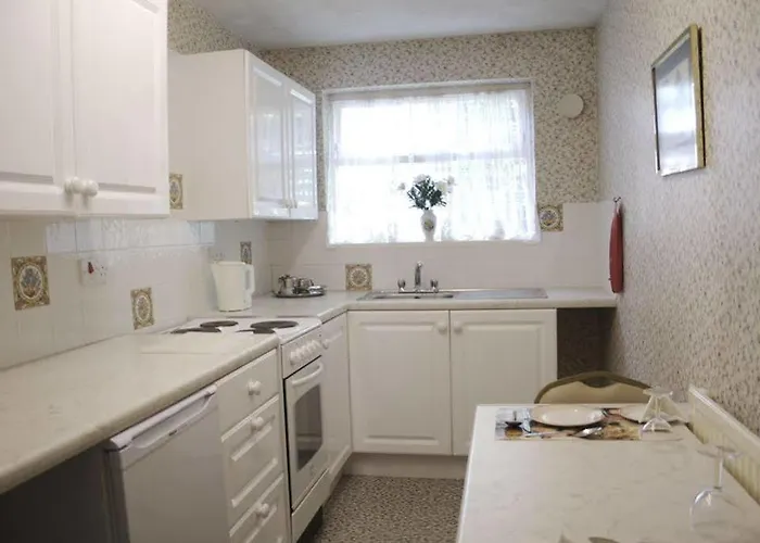 La Suisse Serviced Apartament *