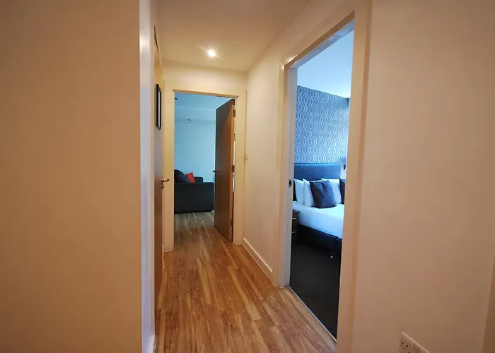 Atana מלון דירות 4*