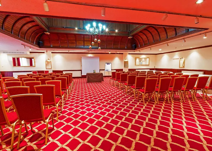 Britannia & 3* Manchester