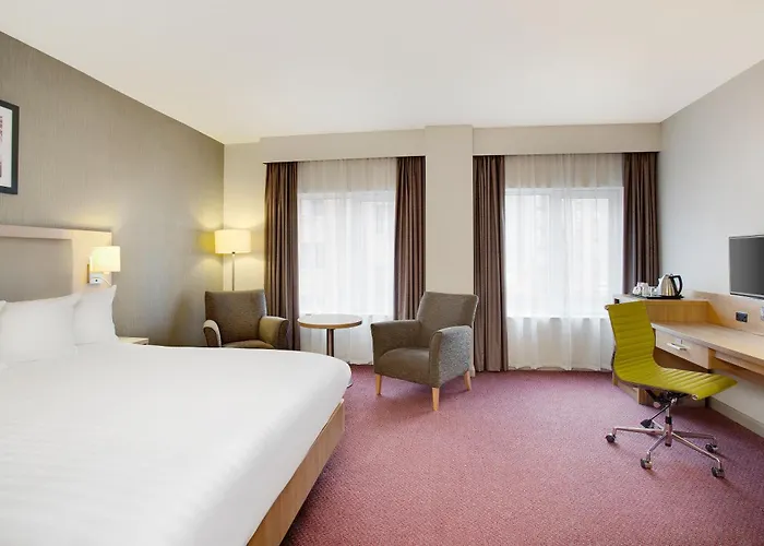 Leonardo مانشستر