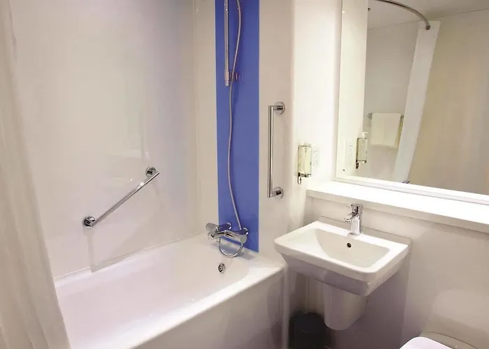 Travelodge Upper Brooks Street