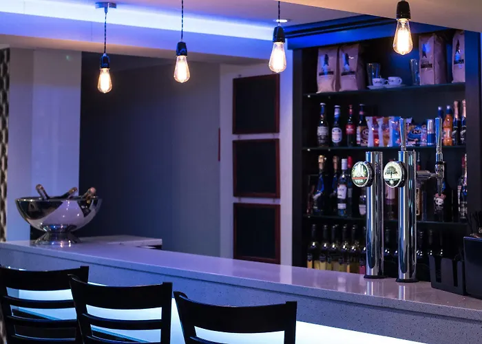 Ivy Mount Boutique 3*