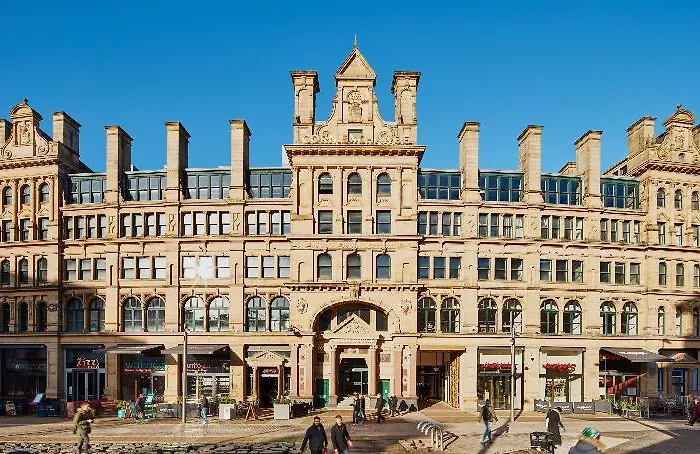 Aparthotel Roomzzz Victoria