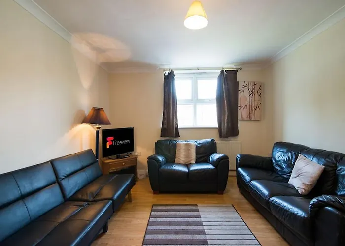 Long Reduced Rates 3p Apartament