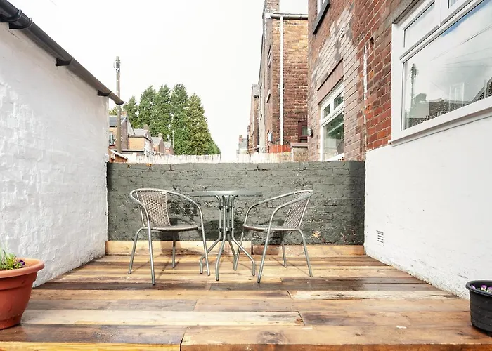 Park House - Large 3 Bedroom Victorian House, 10 Mins From Prázdninový dům