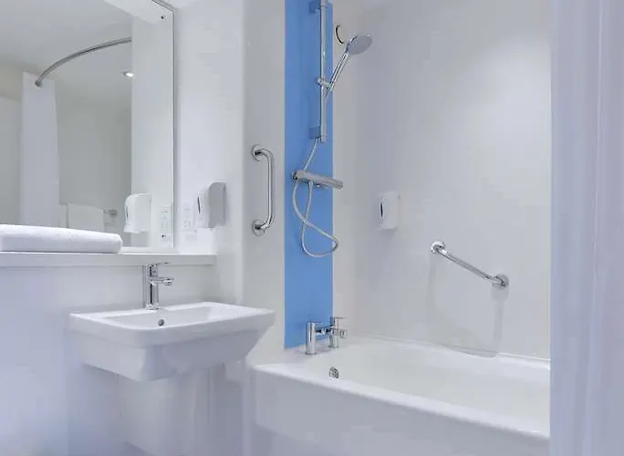 Travelodge Sportcity 3* 맨체스터