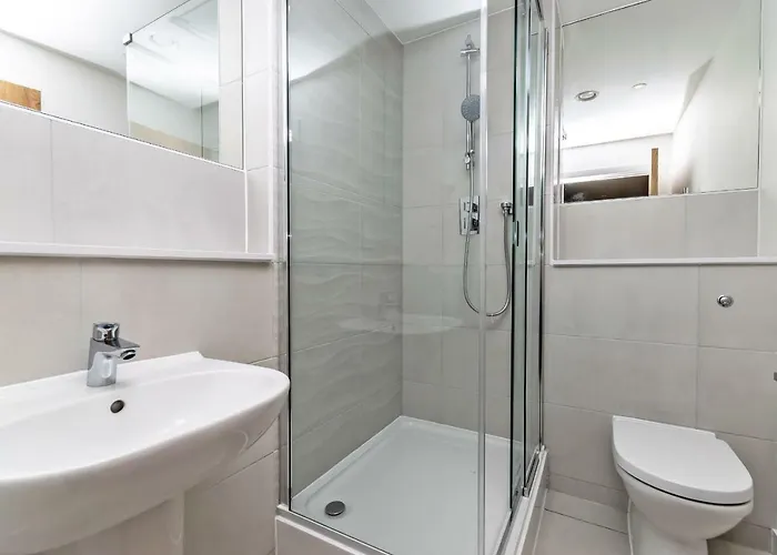 Halo House By Guestz Apartment Manchester