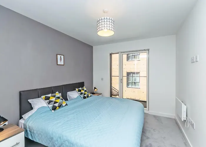 Halo House By Guestz Apartment Manchester