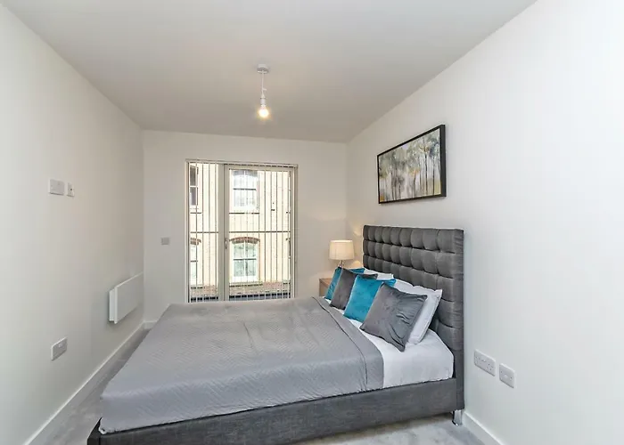 Apartment Halo House By Guestz