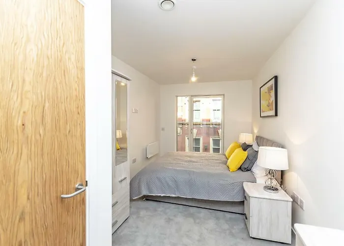 Halo House By Guestz Manchester