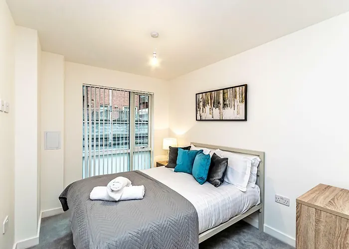 Apartment Halo House By Guestz