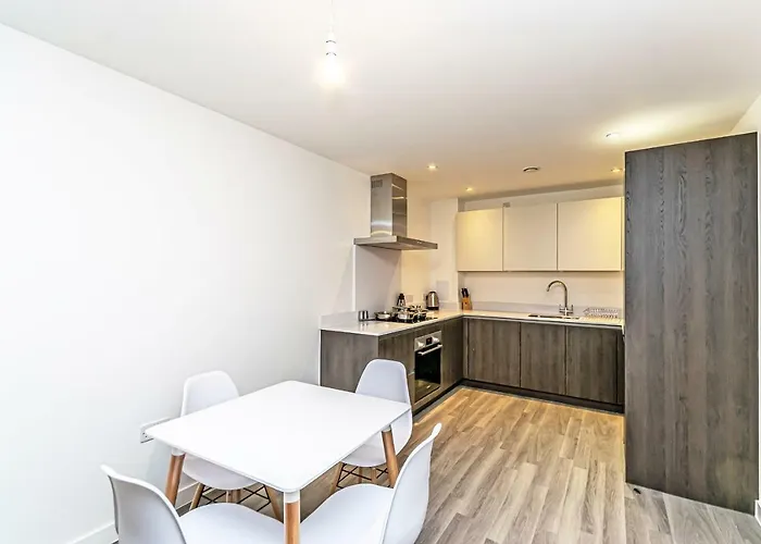 Halo House By Guestz Apartment Manchester