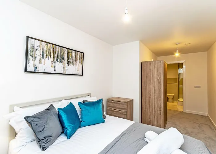 Halo House By Guestz Manchester