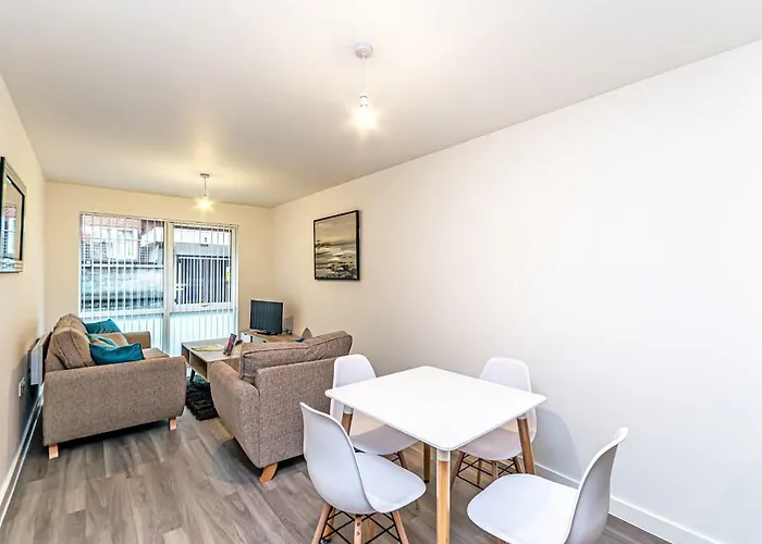 Halo House By Guestz Apartment Manchester