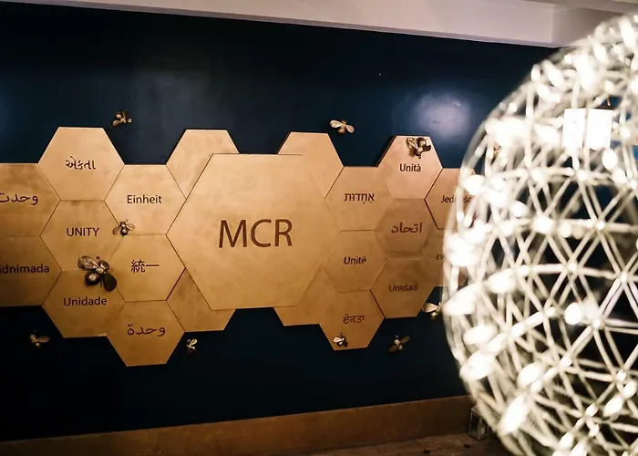 מלון Hall מנצ'סטר