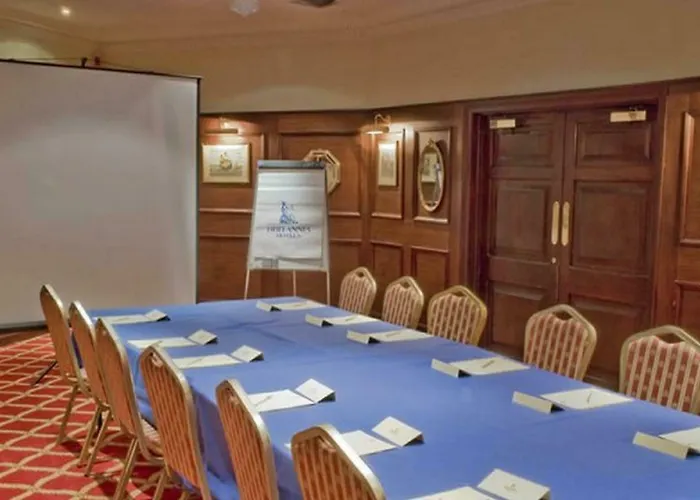 Britannia & 酒店 3*