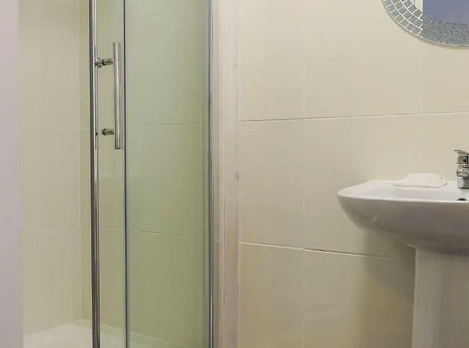 게스트하우스 Oyo Hala 3*