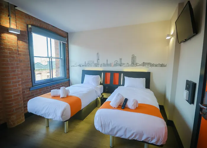 Hotel Easyhotel 2*