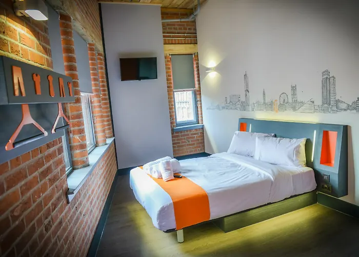 Easyhotel Hotel 2*