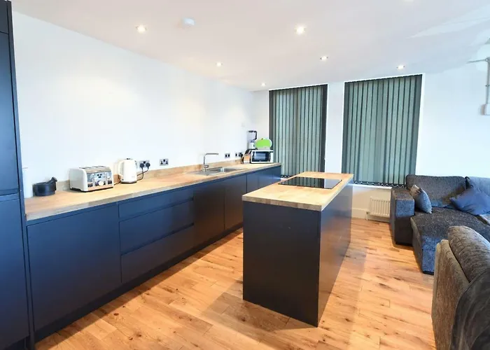 Daire Stunning Penthouse Slps 20 *