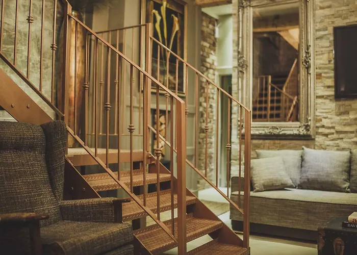 The Cow Hollow Manchester