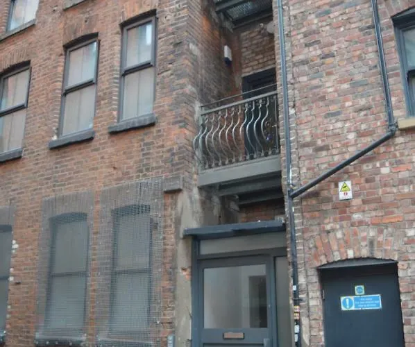 Apartment Spacious Shude Hill With Balcony