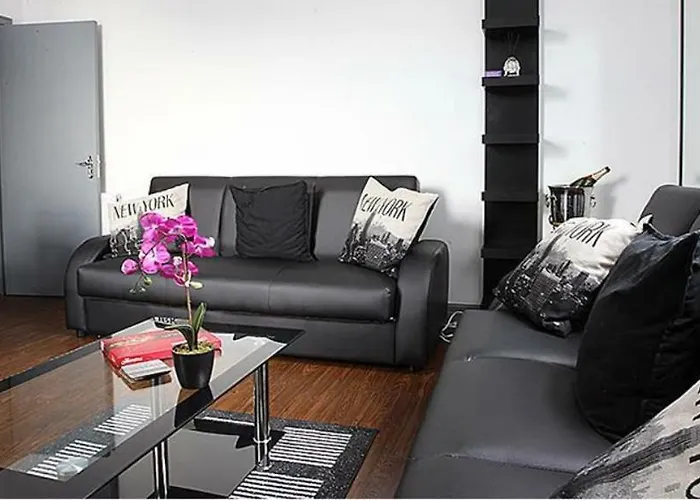 Apartment Lewis In The Heart Of The Northern Quarter Sleeps Up To 12 Manchester