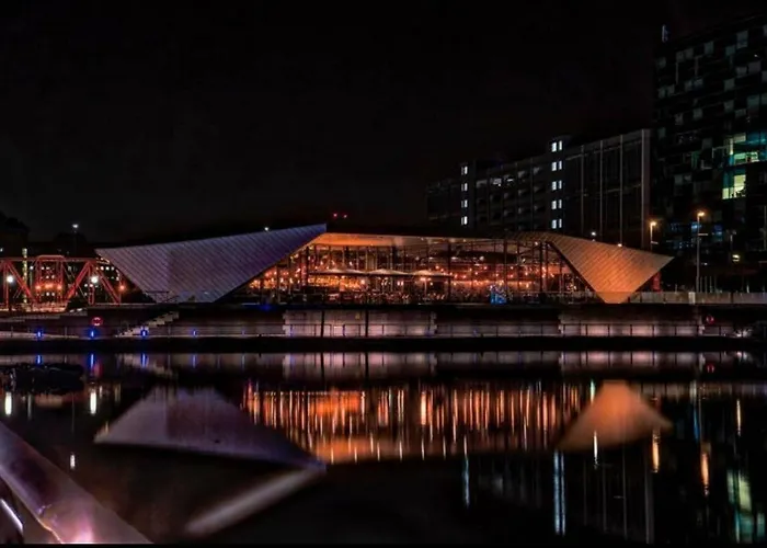 Apartmán Free Street Parking Subject To Availability