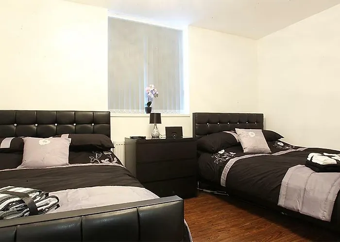 Lewis In The Heart Of The Northern Quarter Sleeps Up To 12