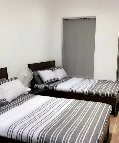 Spacious Shude Hill With Balcony 맨체스터