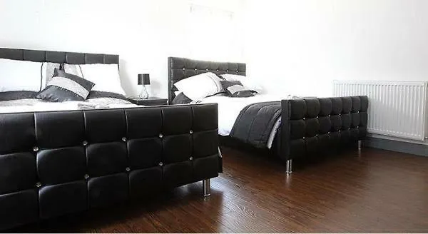 Lewis In The Heart Of The Northern Quarter Sleeps Up To 12