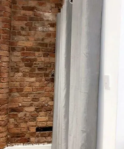 아파트 Spacious Shude Hill With Balcony