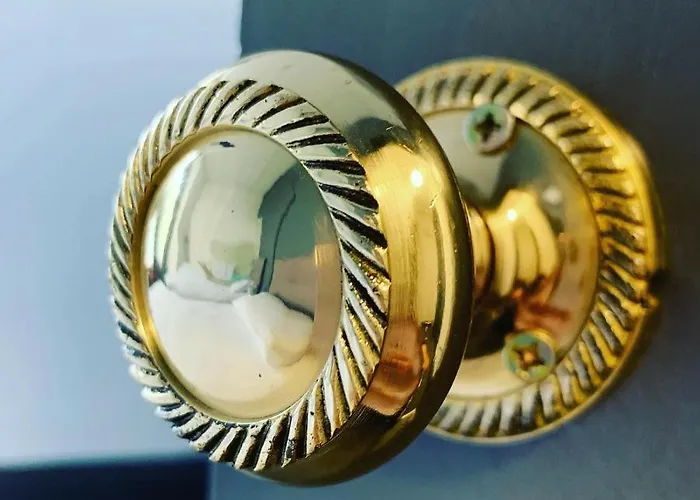 Konukevi - Free Parking