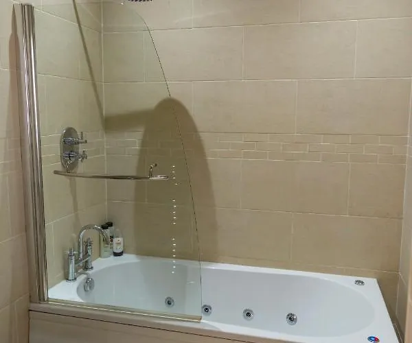 No 1 - The Old Red King Pub, Whitefield, Lejlighed Manchester