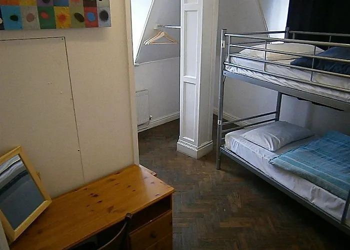 Hatters * Μάντσεστερ