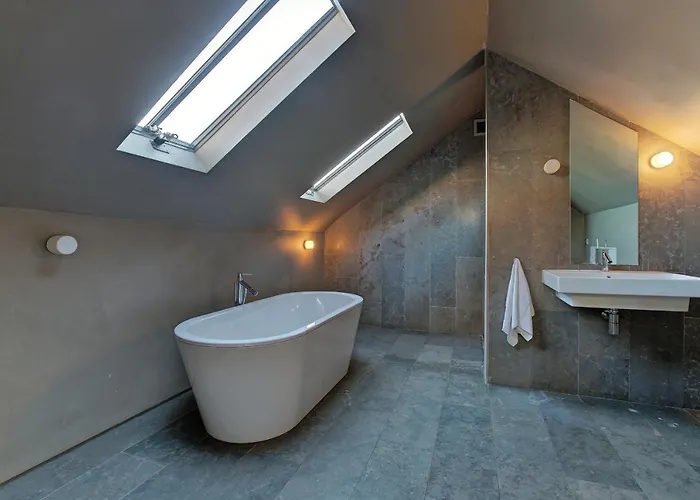 Nyaraló Manchesters Ultimate House - Hot Tub - Sleeps 22!