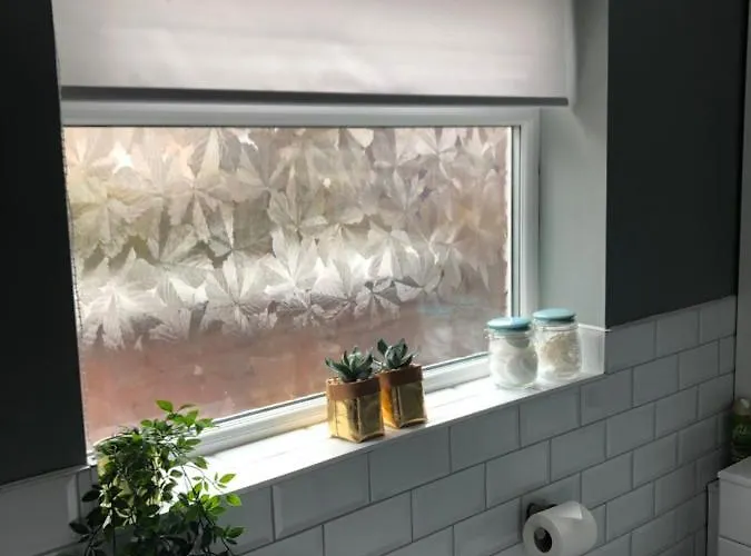 Pensión 3. Stylish Private Double Near Centre Mánchester