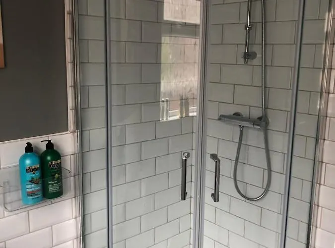 3. Stylish Private Double Near Centre Mánchester