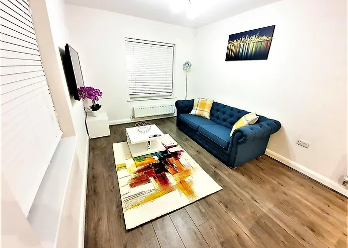 Manchester Holiday Apartment *