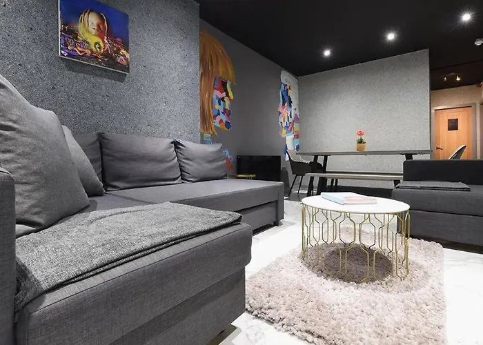 Back Turner Townhouse