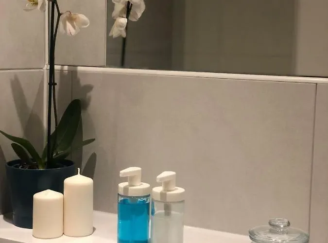 Halo House By Guestz