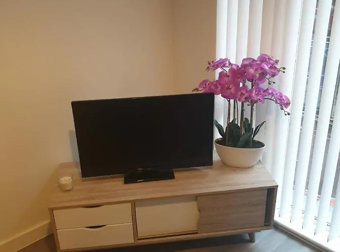 Apartment Halo House By Guestz *