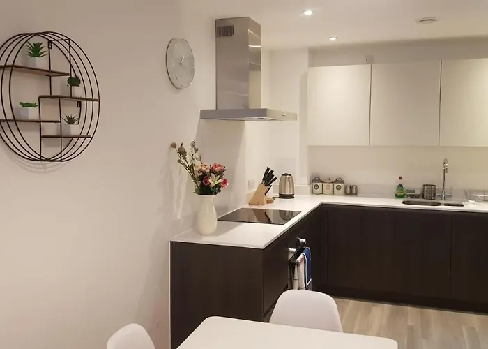 Halo House By Guestz * Manchester