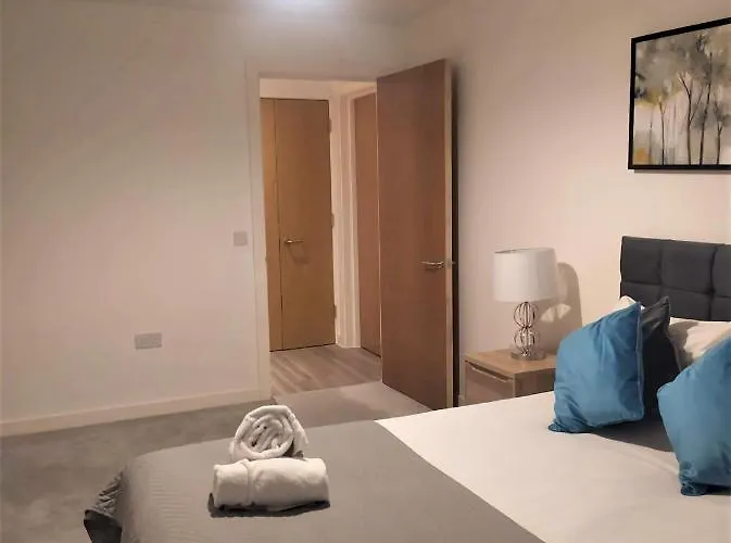 Halo House By Guestz *