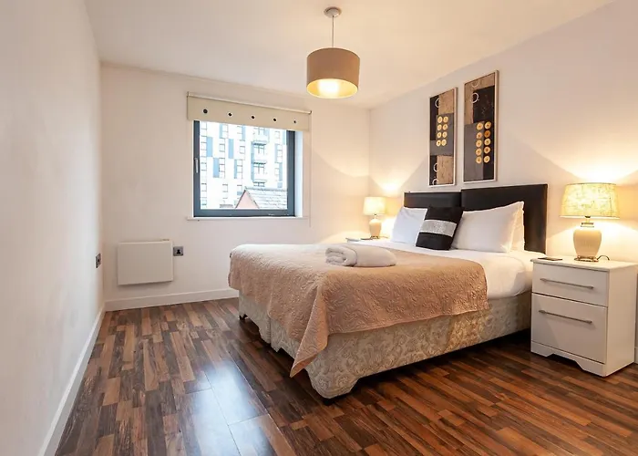 Dreamhouse Manchester West * 샐퍼드