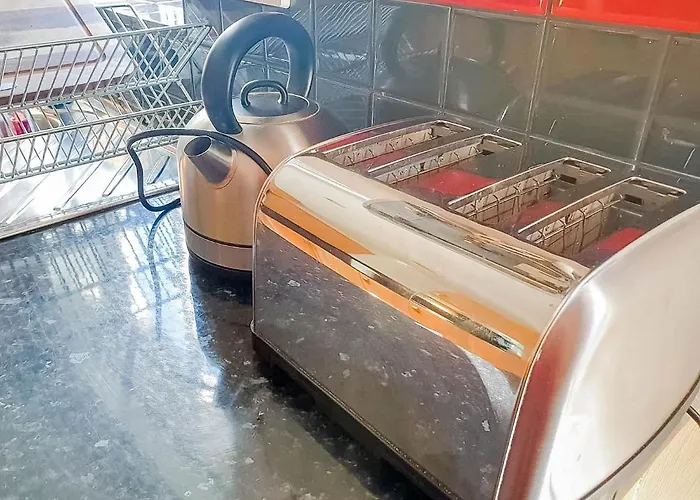 公寓 Airport Lounge - 3 Bed - 6 Persons *