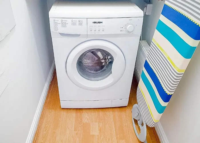 Airport Lounge - 3 Bed - 6 Persons *