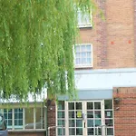 Hotel Luther King House 2*